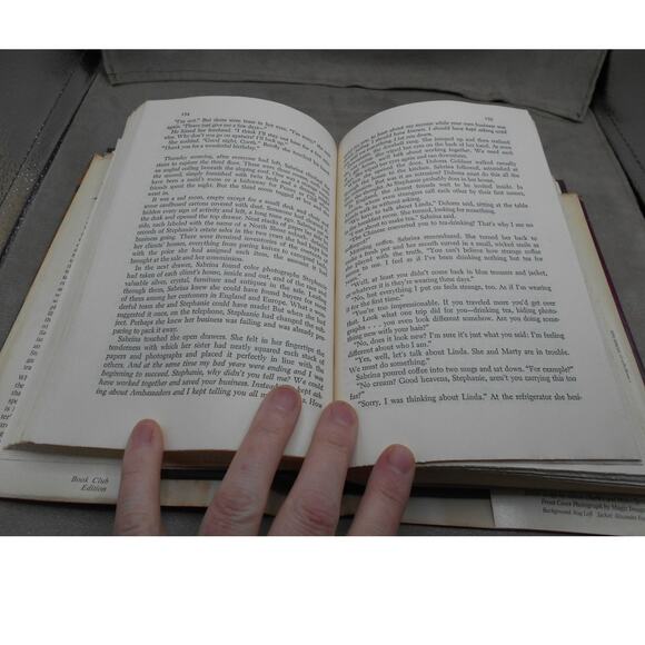 Deceptions by Judith Michael 1982 Poseidon Press Hardback 9780671424916 - Picture 7 of 7